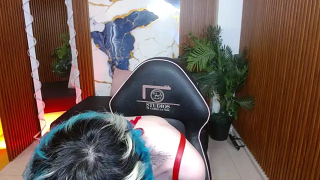 Chat XXX en directo de Lyra_tay