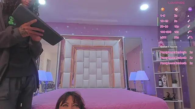 Chat +18 de Goldentemptation_ ao vivo