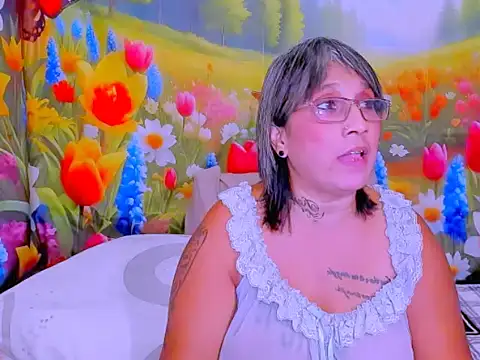 Онлайн чат XXX indianroxy