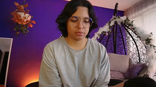 XXX chat uživo modela Emmapark_