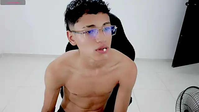 Chatroom XXX en direct de Im_david02