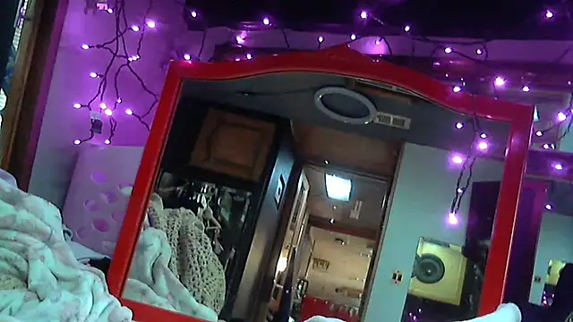 Show modela jessicalove99 na web-kameri