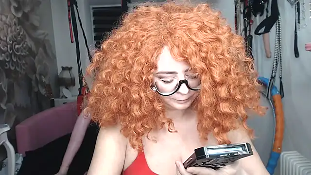 MISSwithDOLLS Chat XXX in diretta