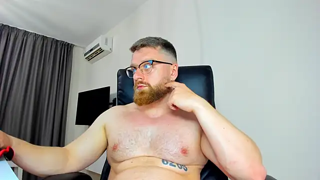 Findom_guyのウェブカメラショー