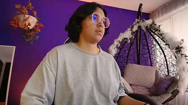 XXX chat uživo modela Emmapark_