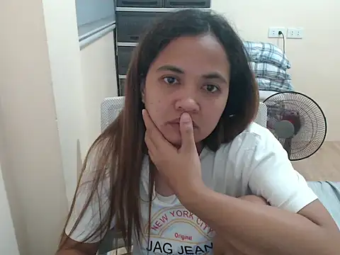 xTheLastVIRGINx 现场XXX聊天