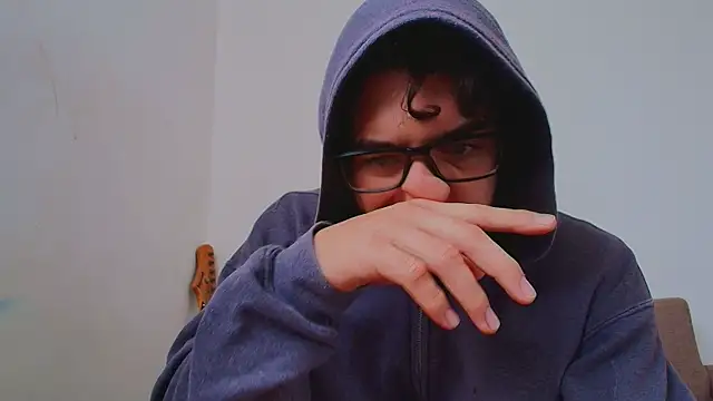 Chat XXX en directo de thomas_gun