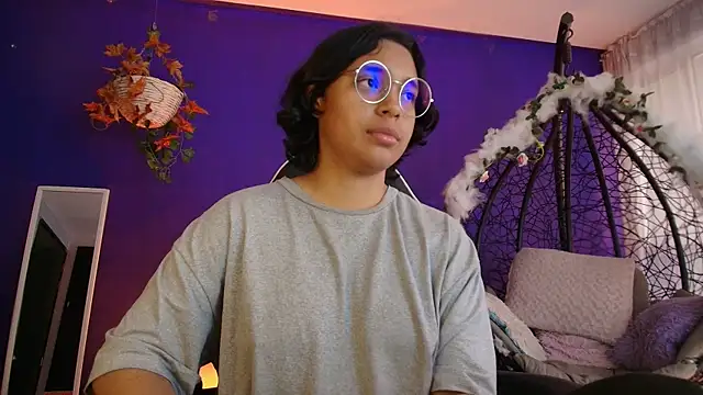 Emmapark_のライ ブXXXチャット