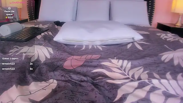 _Cherry_fox Adlı Modelin Canlı XXX Sohbeti