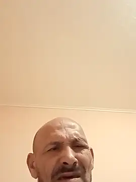 Gunai78 – Naživo XXX chat