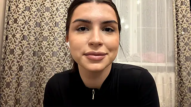 Show modela KerryForce na web-kameri