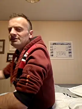 Perv10 élő XXX-chatje