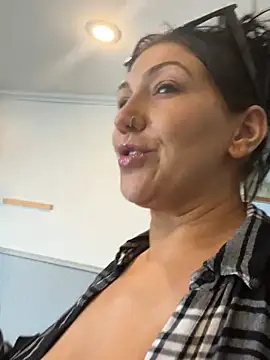 Živý XXX chat LittleMissEeve