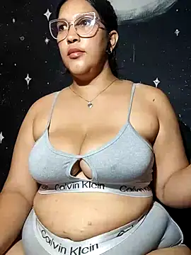 Chat XXX en directo de Ivy_horse_