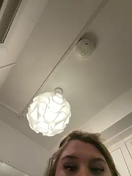 BeeMay22 Chat XXX in diretta