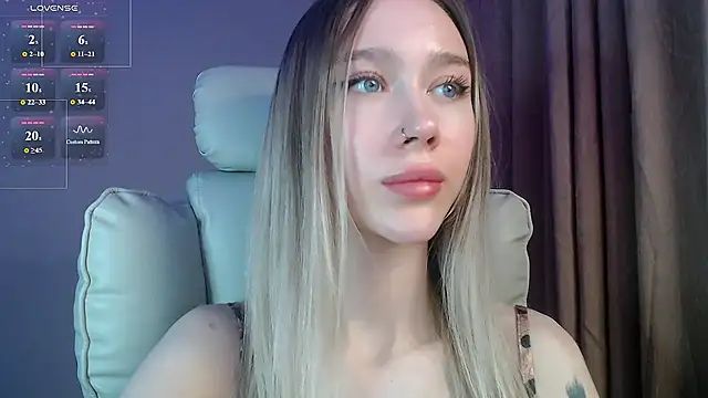 Des_ch élő XXX-chatje