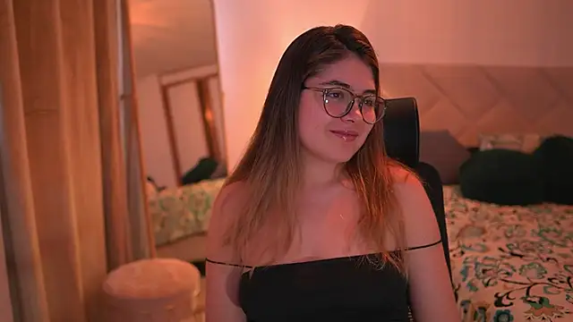 Lau_Bee élő XXX-chatje