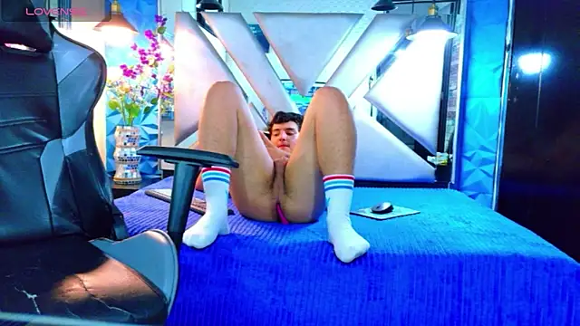 Oliver_Jamees Live XXX-Chat