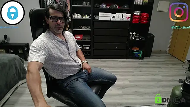 Show de latinoo23bom na webcam