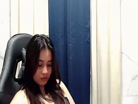 _Bellatrixy_ Pertunjukan Webcam