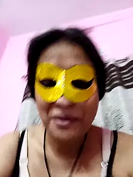 Gullapi élő XXX-chatje