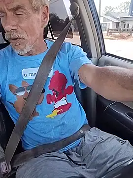 Biknight: διαδικτυακό σόου στην κάμερα