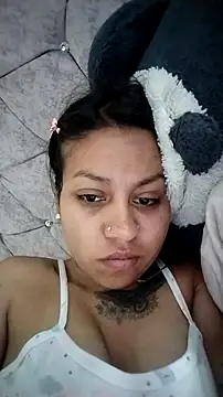 Tiphanydirty3 Adlı Modelin Canlı XXX Sohbeti