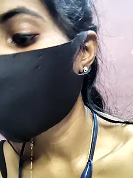 Thaper_Meera2 Adlı Modelin Canlı XXX Sohbeti