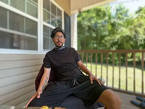 عرض كام ThrowedWorldWide