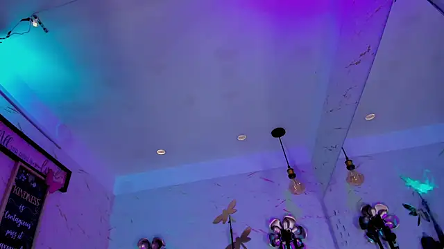 Natasha-Adams Obrolan Langsung XXX