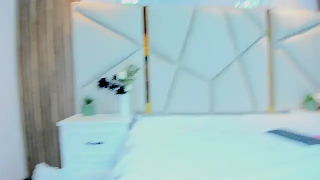 rebeca_brown_ Show in webcam