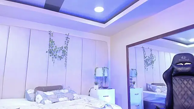 cero_khalifa Show in webcam