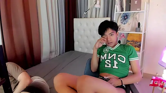 Онлайн чат XXX davincihugecock