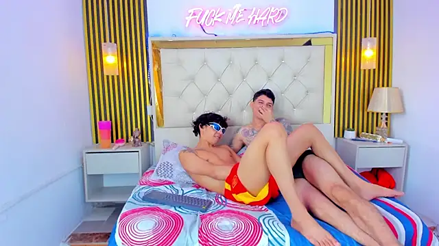 Chatroom XXX en direct de Adventurous_Boys