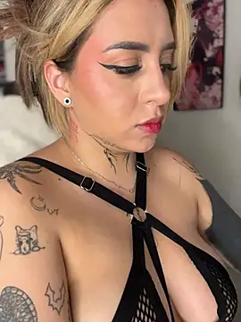 Chat XXX en directo de CarolQueen1_