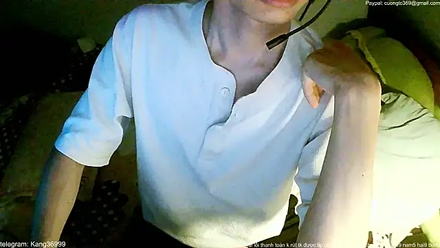 Kang143のライブXXXチャット