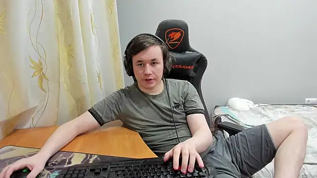 Show modela iliaskrislove na web-kameri