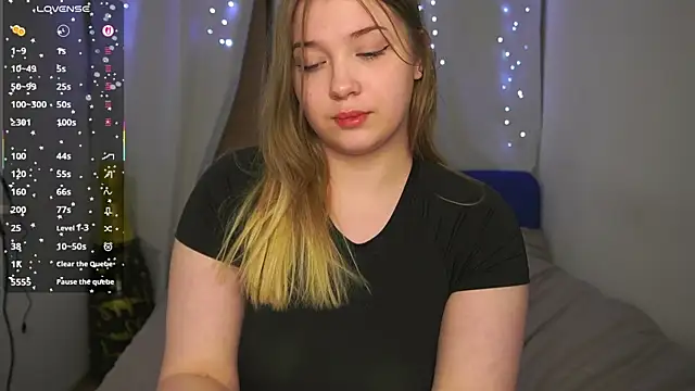 แชท XXX สดของ CuteSharloti