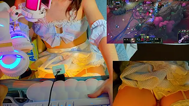 minakitsume's Live XXX Chat