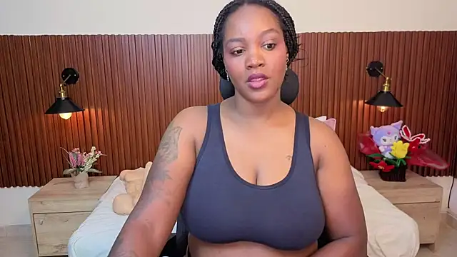 chanel_brunette Obrolan Langsung XXX