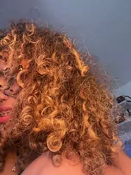 Lianh_Benett Adlı Modelin Canlı XXX Sohbeti