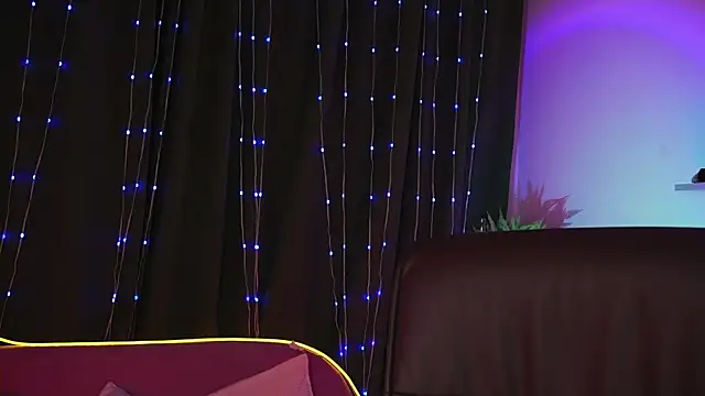 LolaLemona Adlı Modelin Canlı XXX Sohbeti