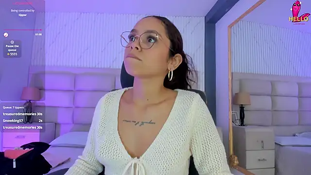 CarolineFyren Live XXX chat