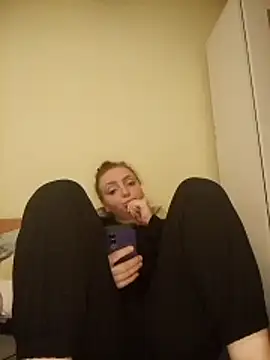 Bella-Monroe's Webcam Show