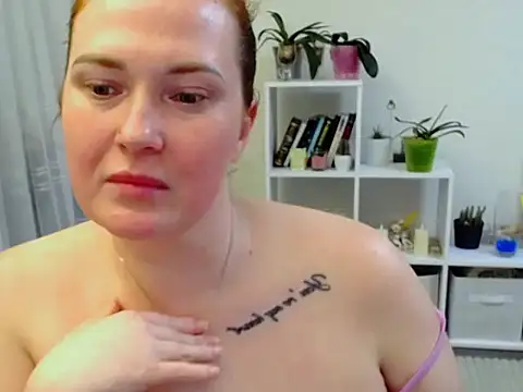 Lady_Tiana's Live XXX Chat