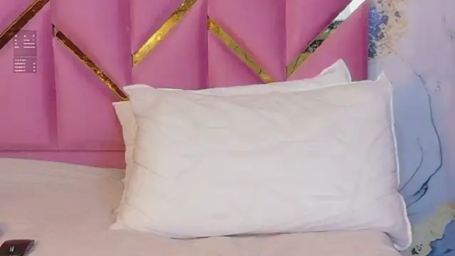 EbonyCoWorker's Live XXX Chat