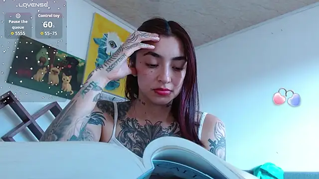 ZoeBakers_'s Live XXX Chat