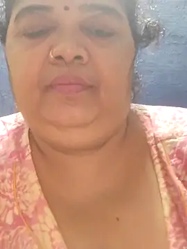 tamilthanushri's Live XXX Chat