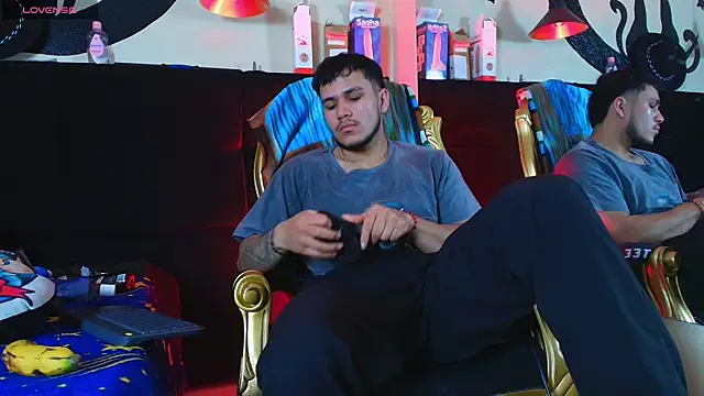 Chat +18 de jeisonstark ao vivo