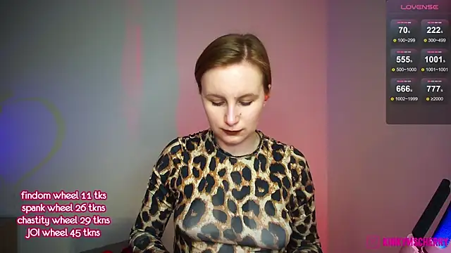 KinkyMissCherryのライブXXXチャット